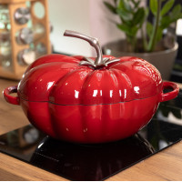 Каструля чавунна емальована Iron Tomato 2,5 л, червоний Yiwu HP-FLG-20 RED Каструля чавунна емальована Iron Tomato 2,5 л, червоний Yiwu HP-FLG-20 RED